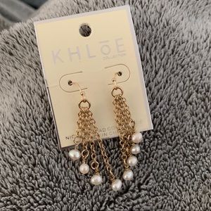 Freshwater pearl dangle earrings